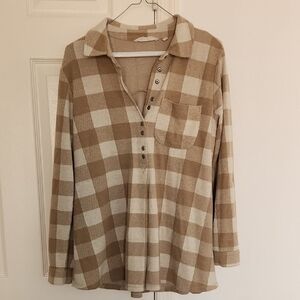 Soft Surroundings Checkerd Tan and Cream V-Neck Sweater